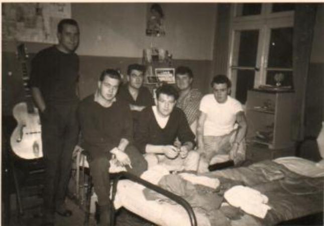 Images/Having a meeting.jpg